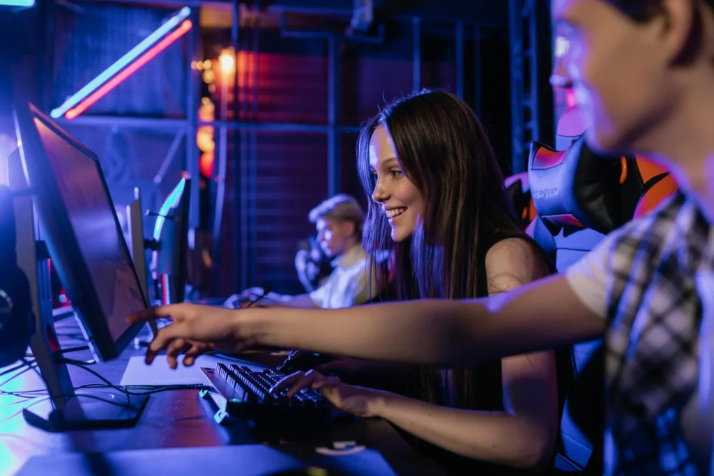 Exploring Player Behavior Across Traditional Casinos and Modern eGames Betting Environments