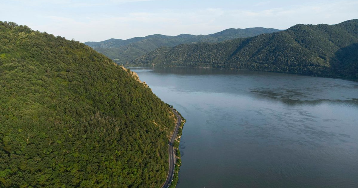Mit dem Kanu auf der Oberen Donau: Malerische Routen entlang wechselnder Horizonte